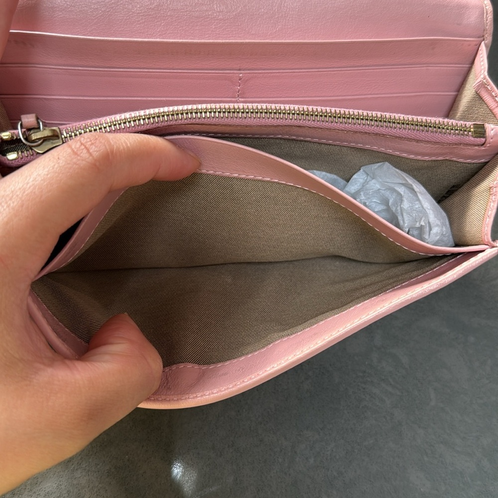 Fendi Calfskin Woven Baguette Wallet Rare 🦄 - Picture 15 of 15